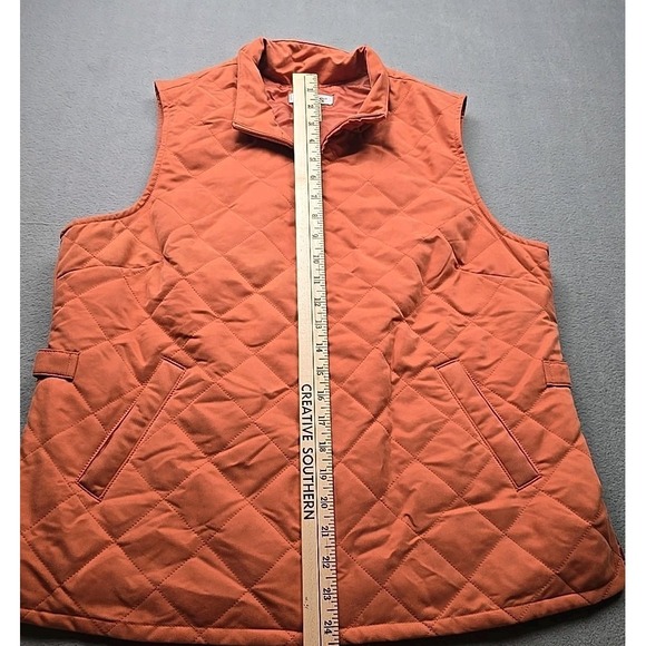 Orvis Women's Diamond Quilted Orange Full Zip Vest With Side Buckles Size Medium - Picture 3 of 10